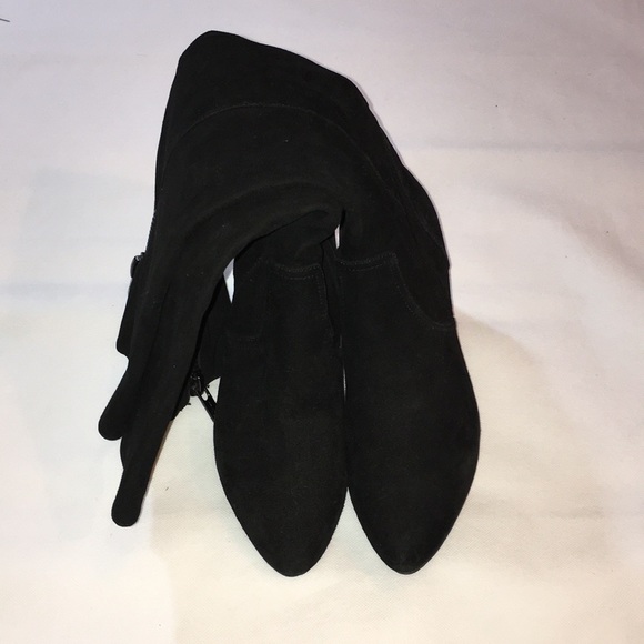 KENNETH COLE black kitten heel suede knee hi boots - Picture 3 of 7